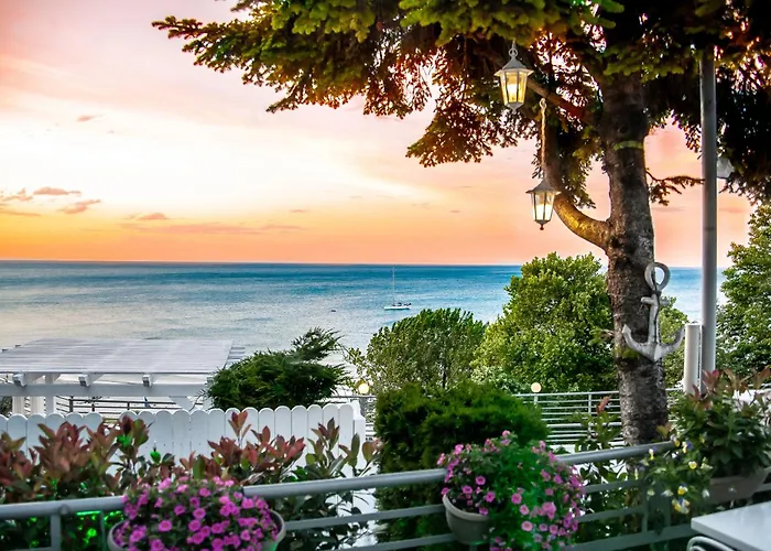 Panorama Suites & Spa - Adults Only