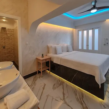 Panorama Suites & Spa - Adults Only Stomion  Room photo
