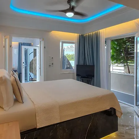 Panorama Suites & Spa - Adults Only Stomion  Room photo